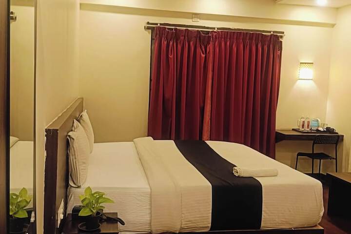 Room 4 of 7