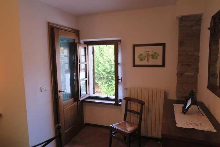 Room 5 of 40