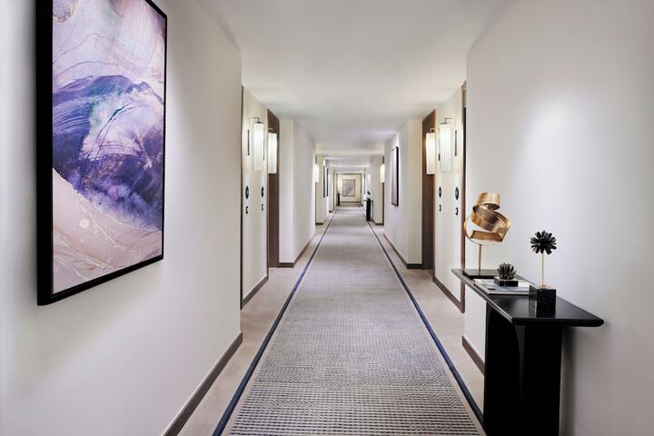 Room 7 of 65