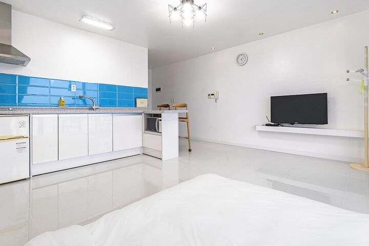 Room 46 of 73