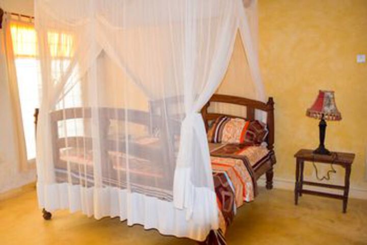 Room 4 of 26