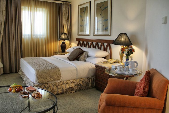 Room 10 of 71