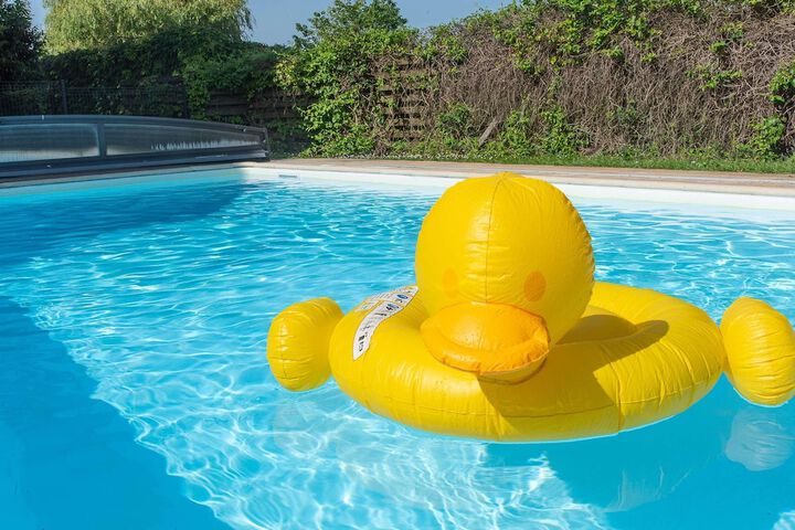 Pool 60 of 130