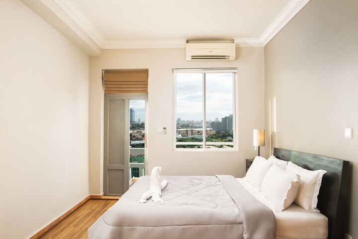 Room 8 of 40