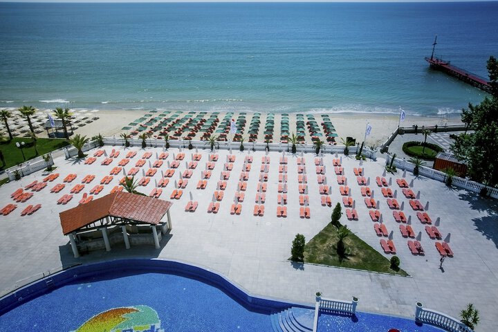 Beach 119 of 124