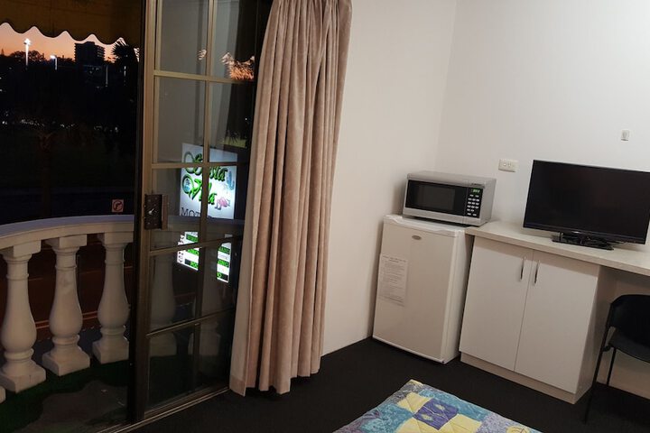 Room 7 of 43