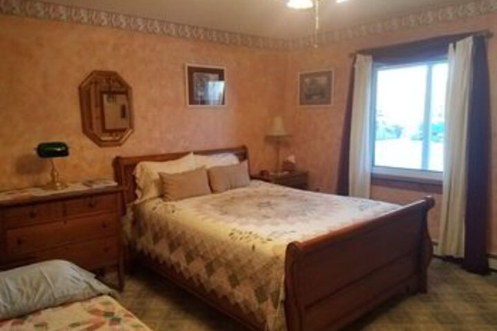 Room 25 of 66