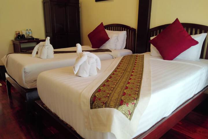 Room 27 of 92