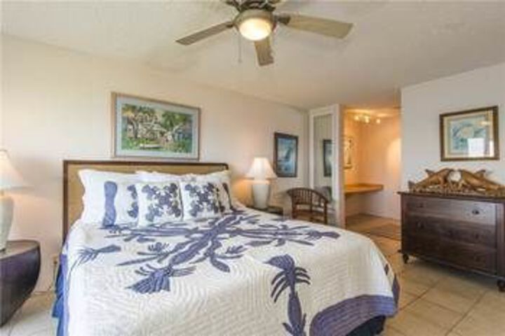 Room 6 of 22