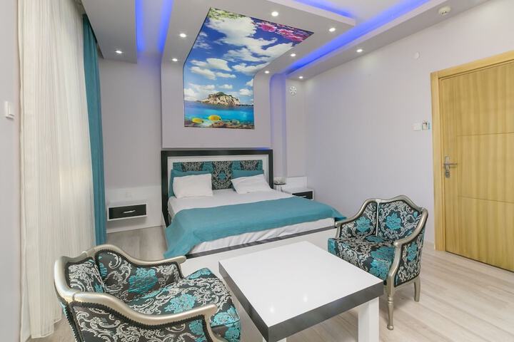 Room 3 of 22