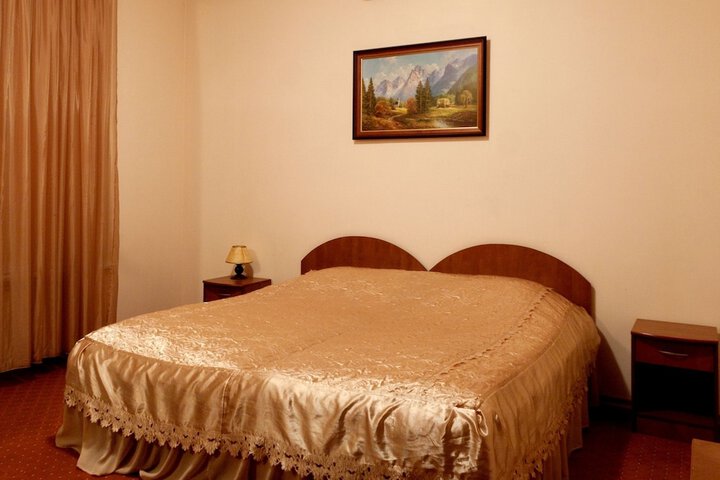 Room 3 of 22