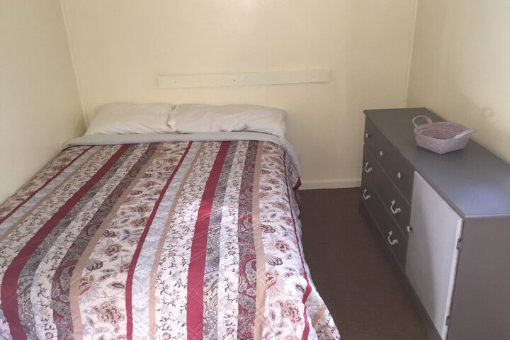 Room 43 of 64