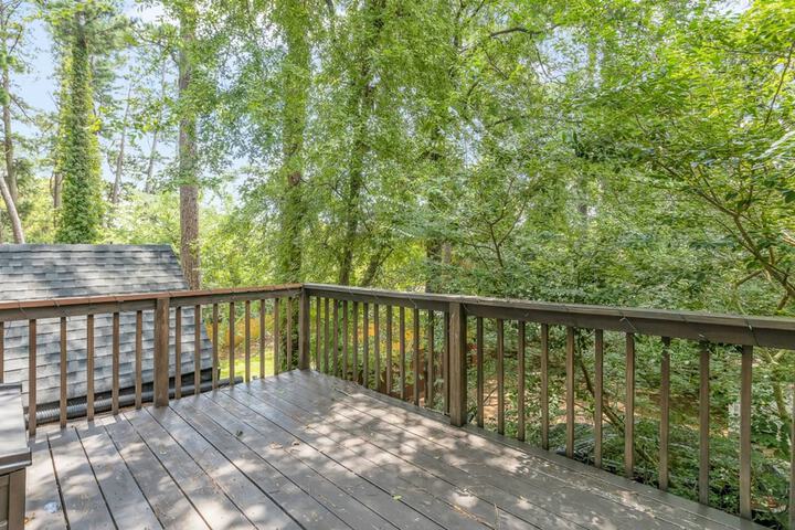 Sundeck 29 of 30
