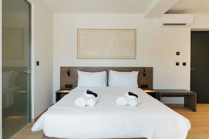 Room 100 of 172