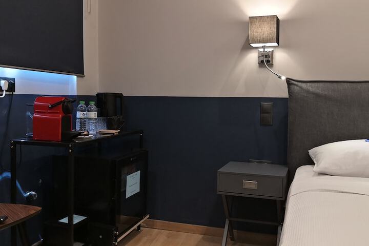Room 49 of 112