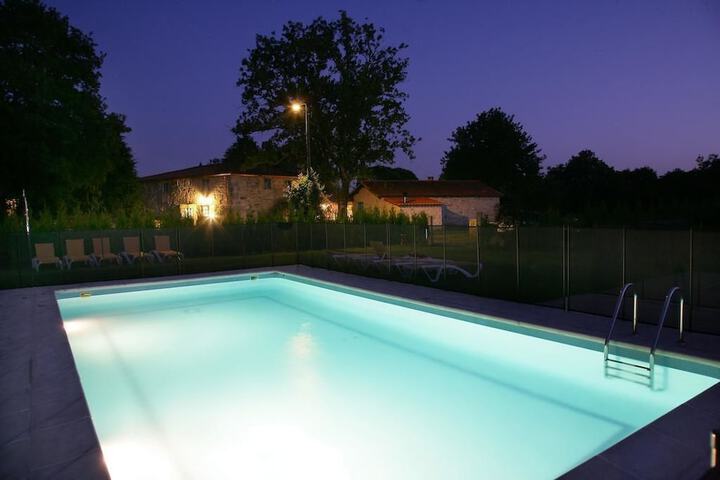 Hotel Pool