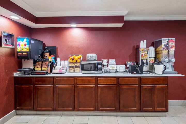 Breakfast/Coffee Service 23 of 28