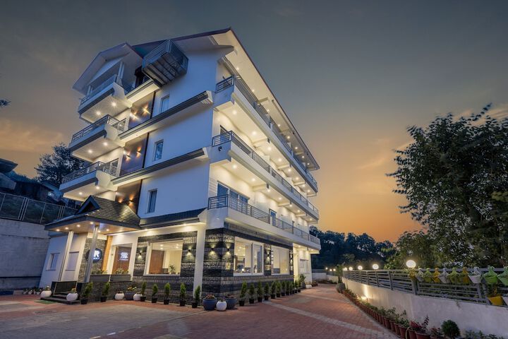 Stone Wood Mountain Resort