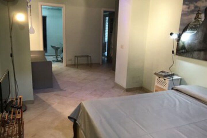 Room 51 of 83