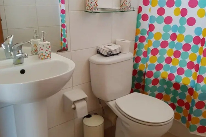 Room 9 of 14