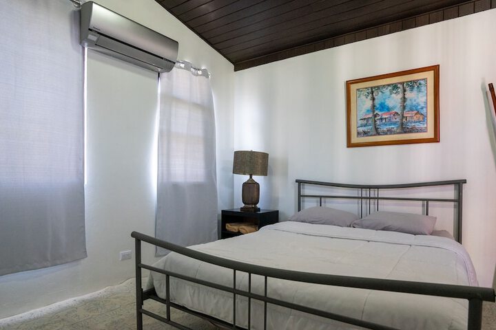 Room 19 of 82