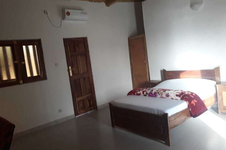 Room 17 of 90