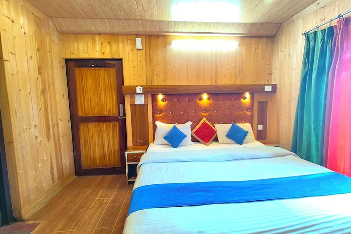 Room 3 of 23