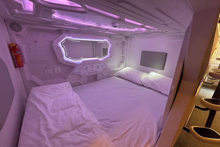 Room 13 of 26