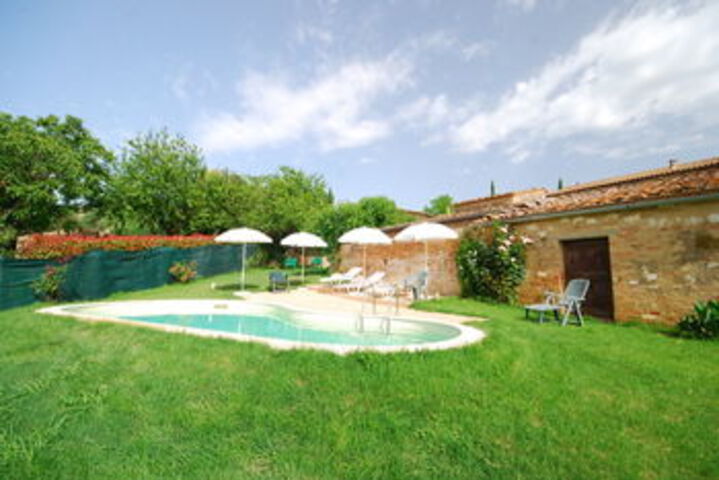 Pool 16 of 24