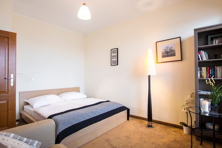 Room 8 of 71