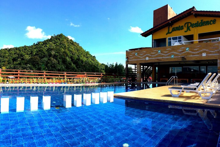 Pool Hotel