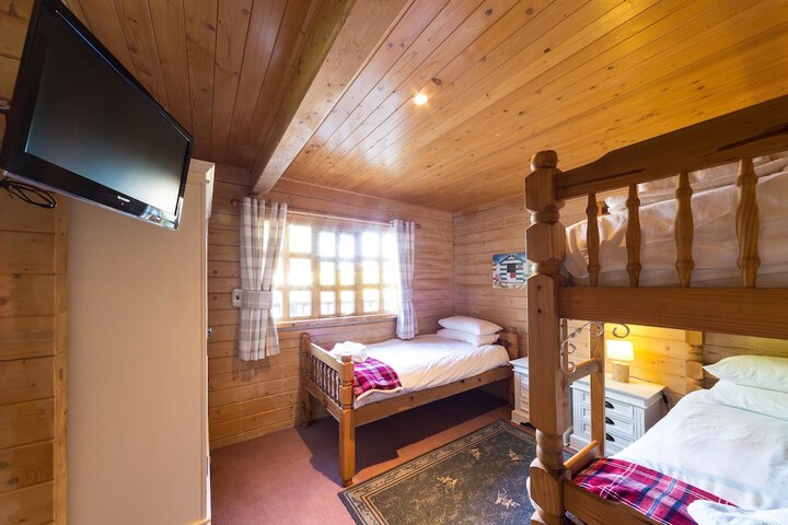 Room 26 of 150