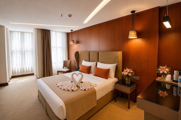 Room 4 of 15