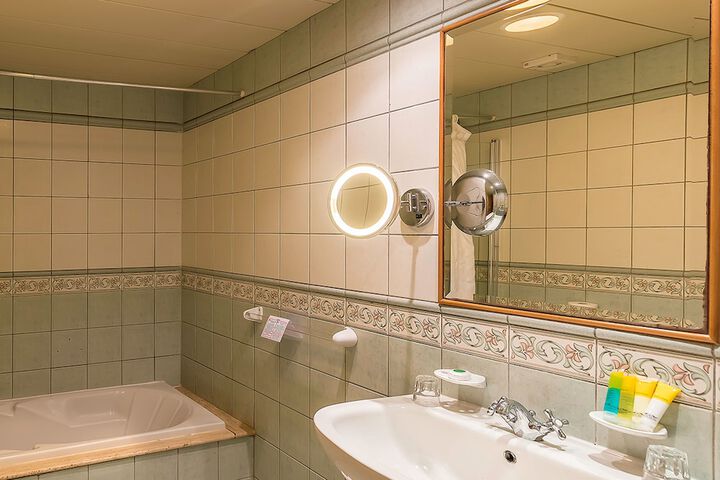 Bathroom Interior Photo