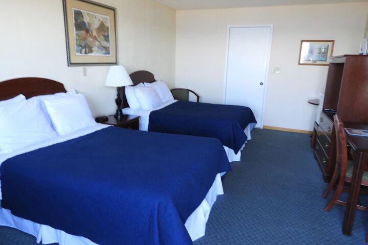 Room 22 of 115