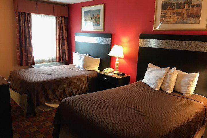 2 Double Beds (5 of 12)