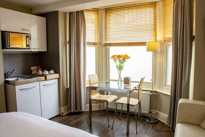 Room 2 of 52