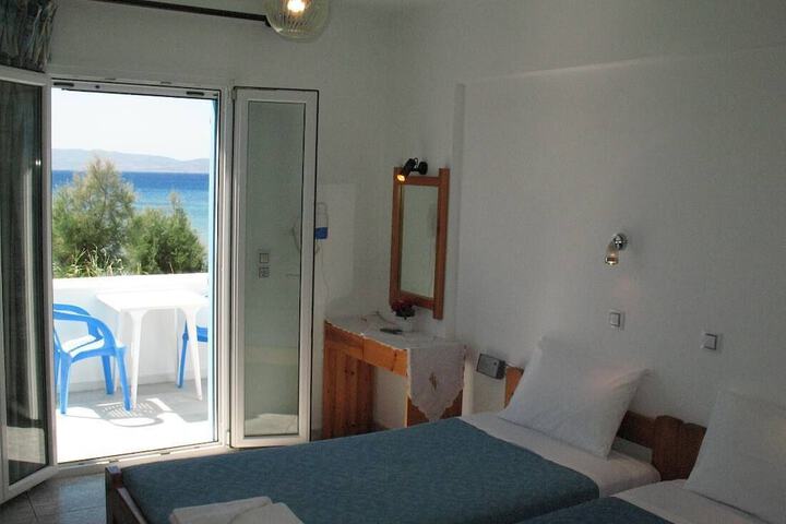 Room 2 of 10