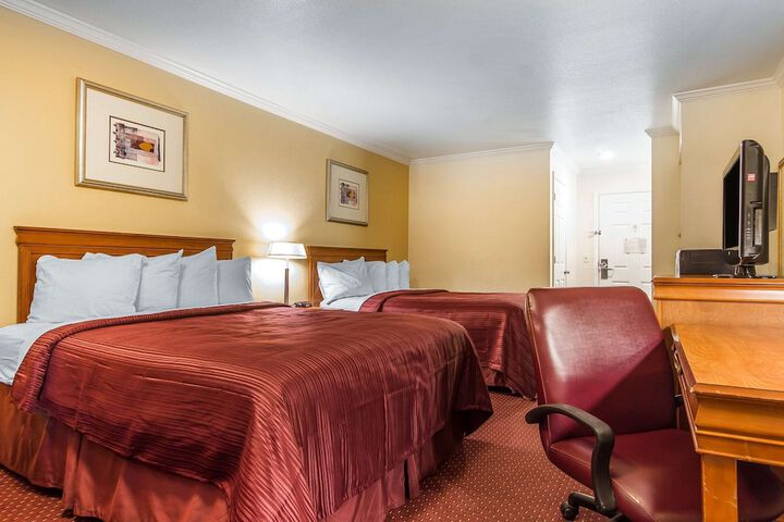 2 Queen Beds Upgrade (2 of 7)