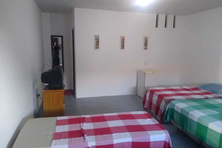 Room 6 of 27