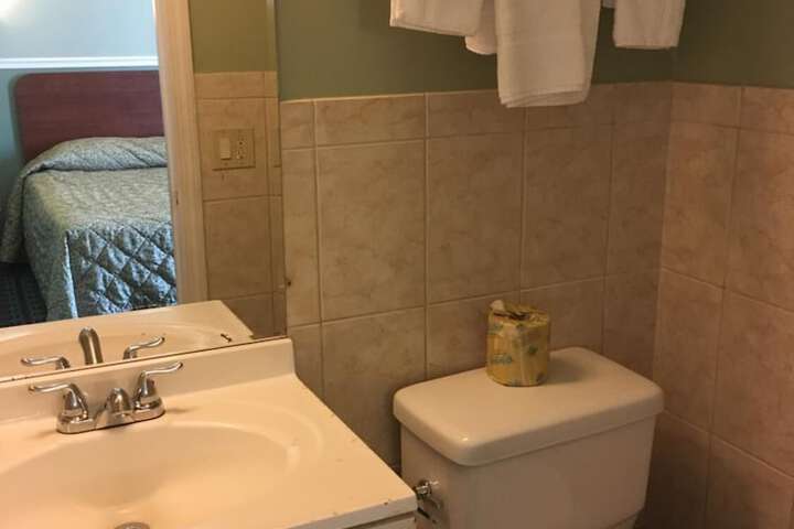 Room 15 of 19