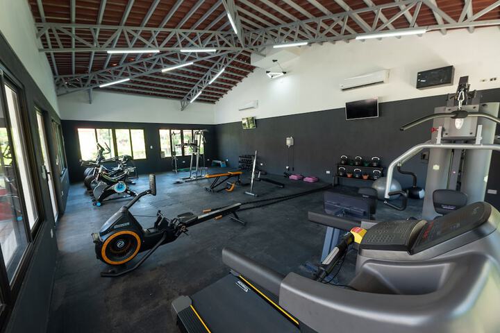 Health and Fitness 32 of 105