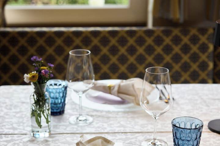 Dining 75 of 121
