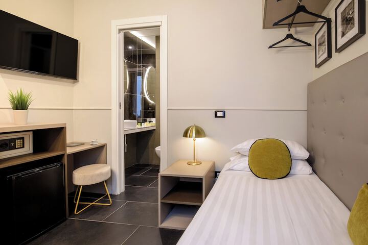 Room 119 of 289
