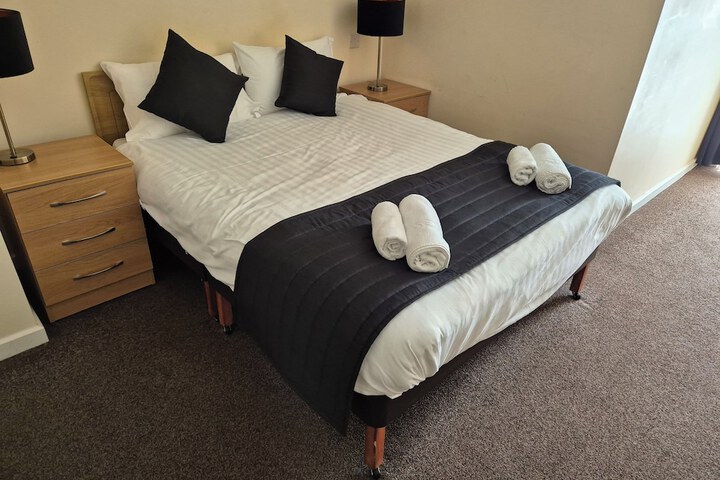 Room 16 of 42