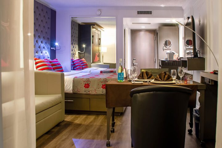 Room service - dining