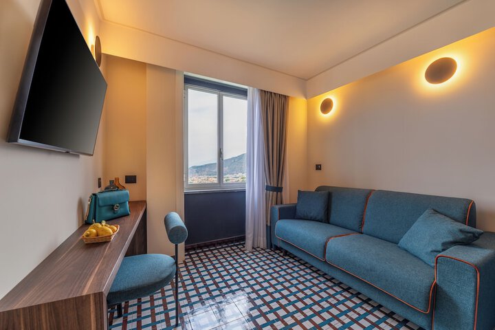 Room 65 of 155