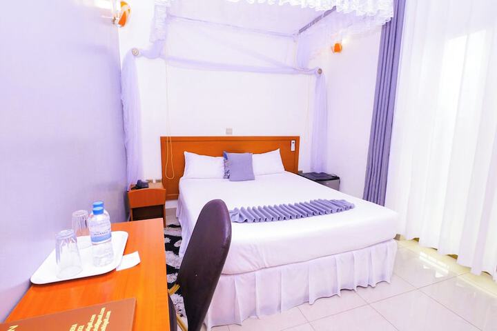 Room 15 of 52