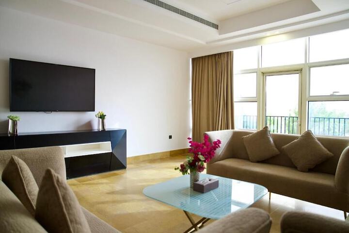 Room 15 of 100