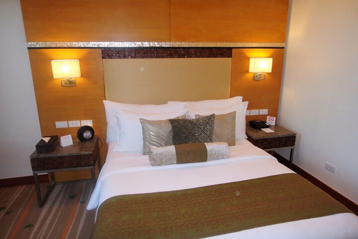 Room 32 of 128